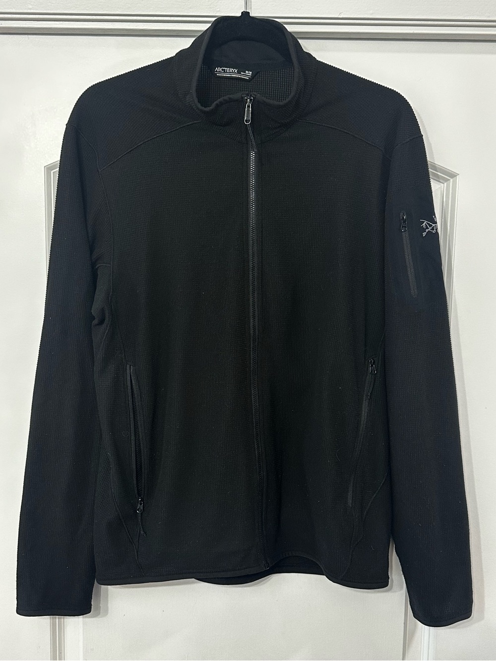 Arc'teryx Men's Black Full-Zip Lightweight Jacket size M